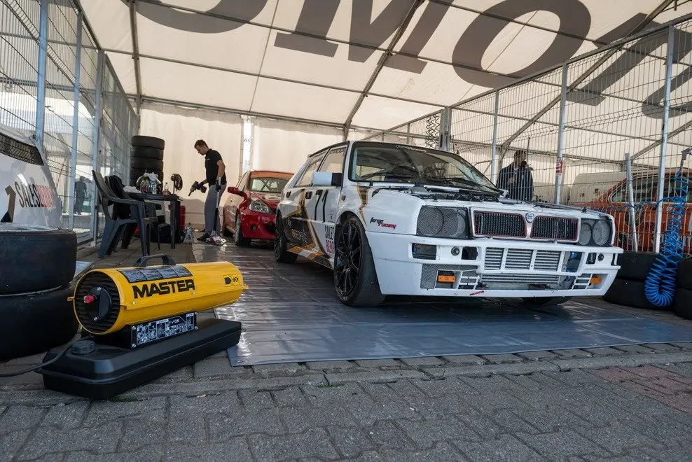 pol_pl_Nagrzewnica-olejowa-Master-B-65-CEL-883_7.webp